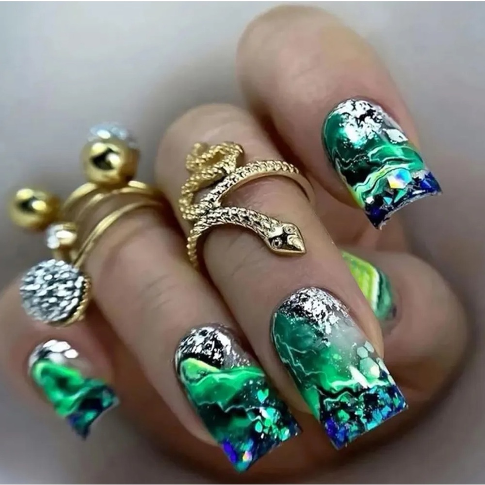 NEW Green Smudge Marble Press-On Nails